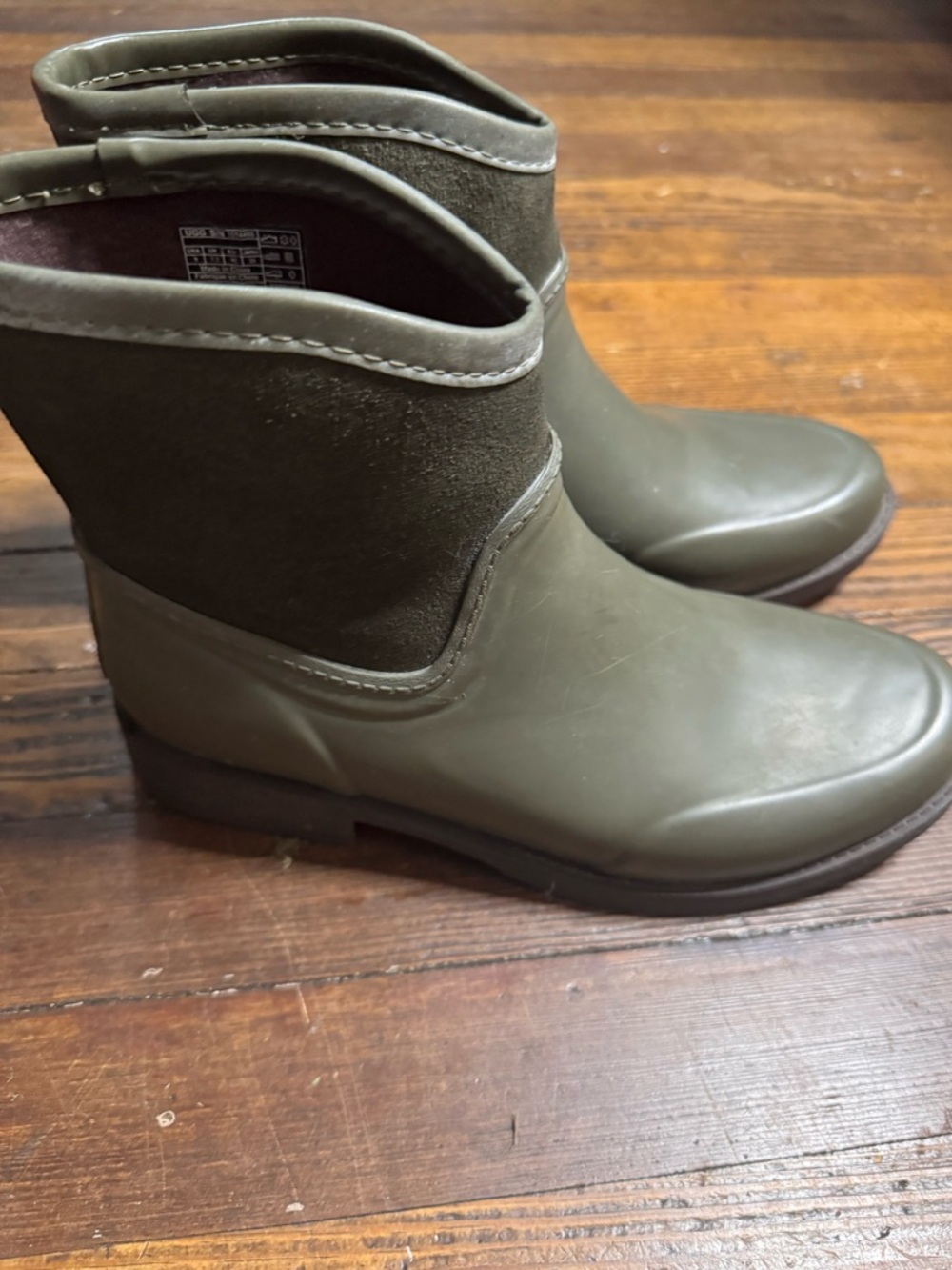UGG Green Paxton Rubber Waterproof Rain Boots Women Sz US 9